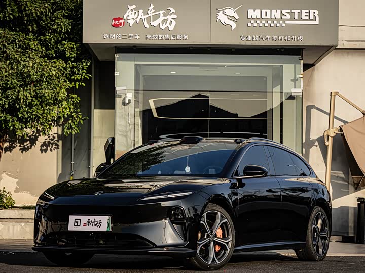 Фото 1 - Nio ET5T