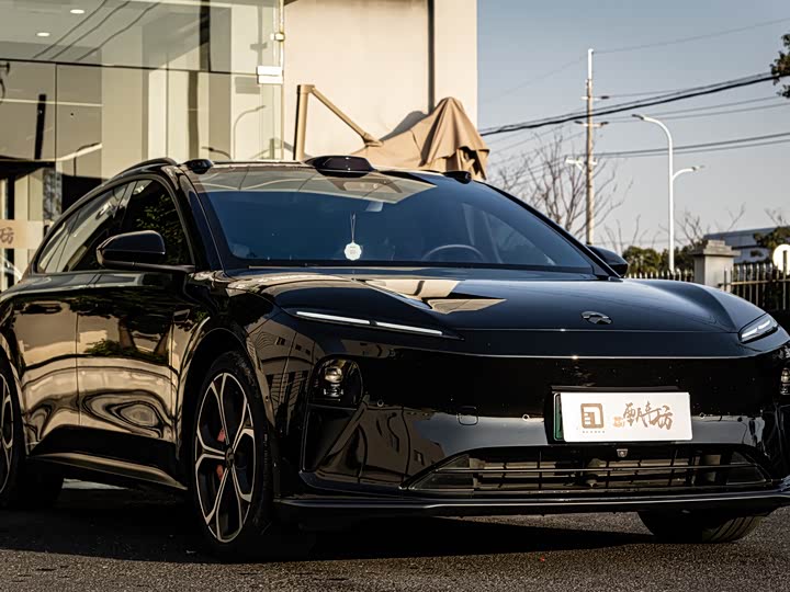 Фото 4 - Nio ET5T