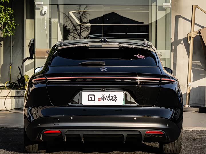 Фото 5 - Nio ET5T