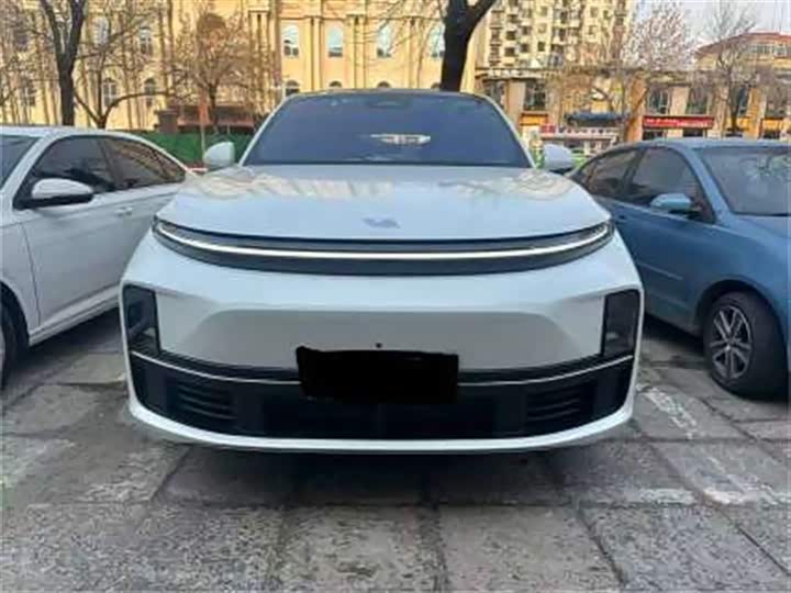 Фото 2 - LiXiang L7