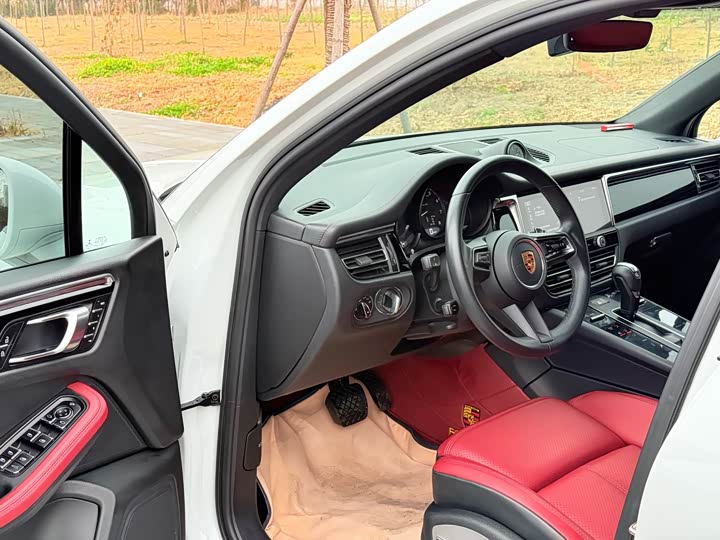 Фото 5 - Porsche Macan