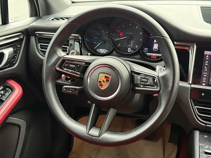 Фото 8 - Porsche Macan