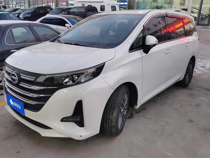 Фото 2 - GAC Trumpchi M6