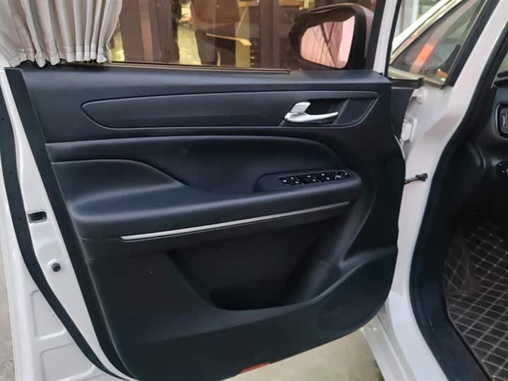 Фото 7 - GAC Trumpchi M6