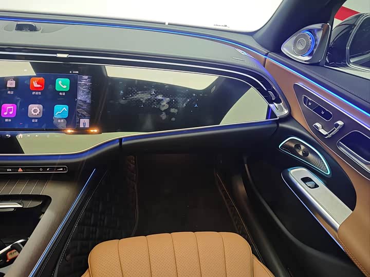 Фото 6 - Mercedes-Benz E-Class