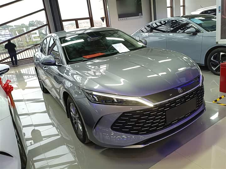 Фото 4 - BYD Qin L