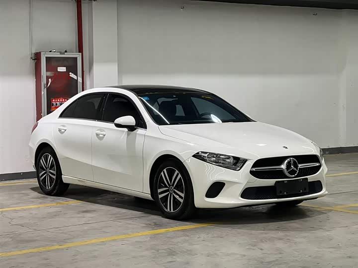 Фото 3 - Mercedes-Benz A-Class