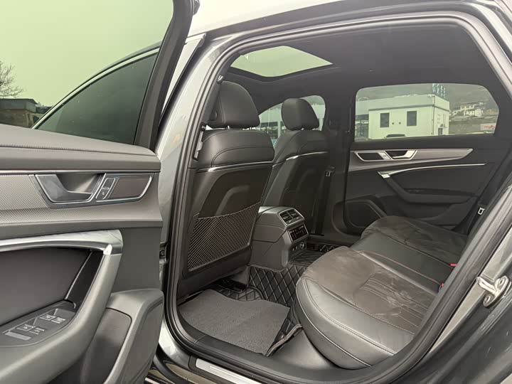 Фото 7 - Audi A6L