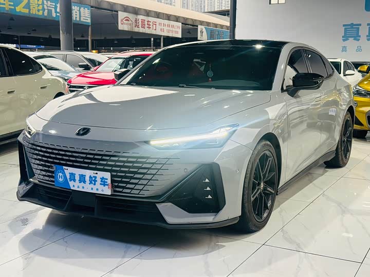 Фото 1 - Changan UNI-V