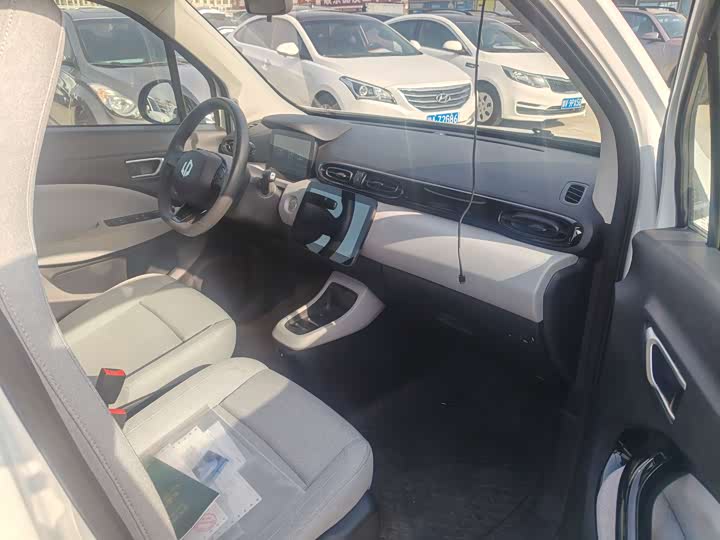 Фото 8 - Leapmotor T03