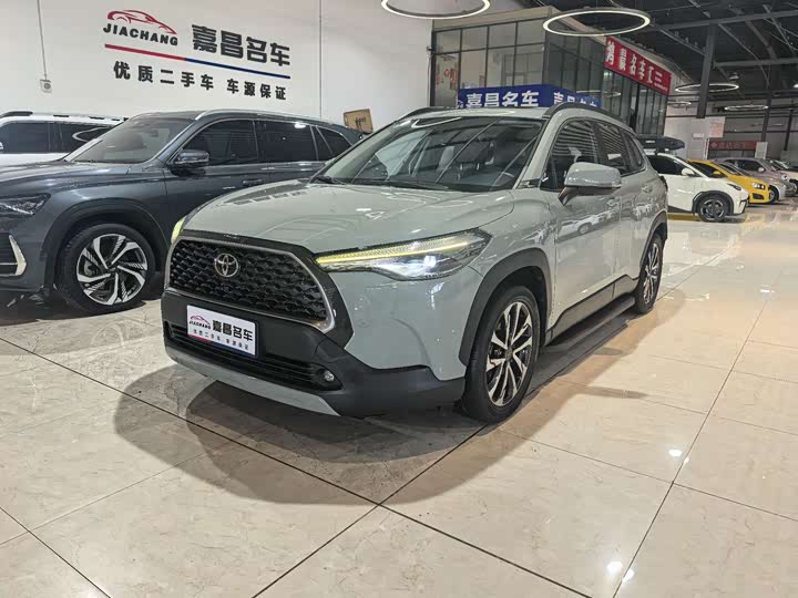 Фото 1 - Toyota Corolla Cross