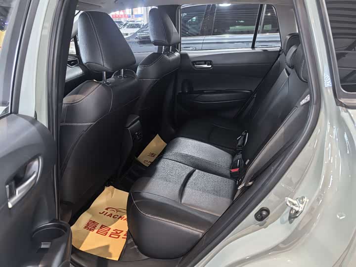 Фото 4 - Toyota Corolla Cross