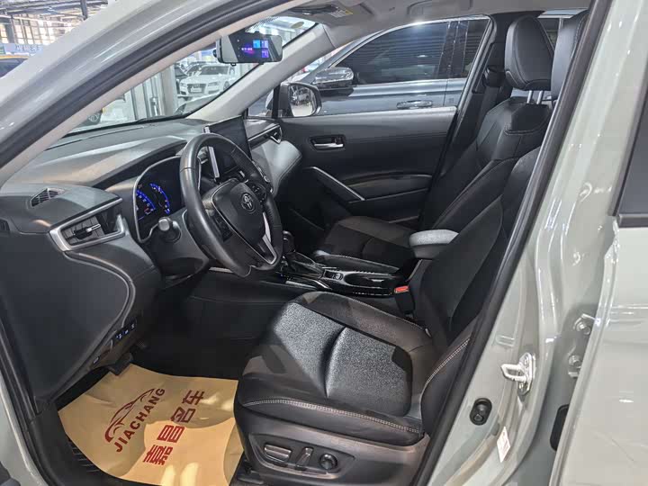 Фото 6 - Toyota Corolla Cross