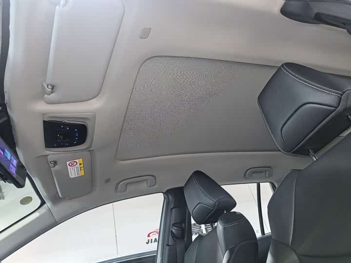 Фото 7 - Toyota Corolla Cross