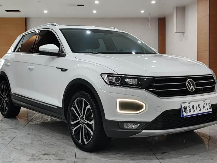 Фото 3 - Volkswagen T-Roc