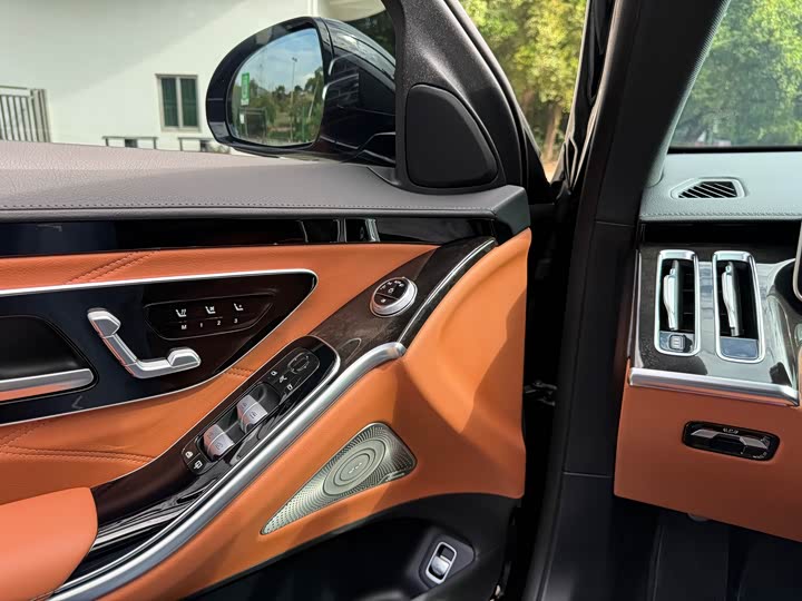 Фото 6 - Mercedes-Benz Maybach S-Class