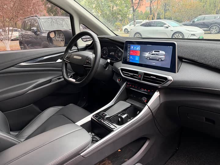 Фото 9 - Maxus G50