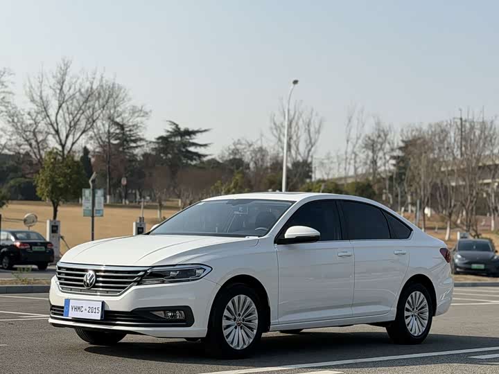 Фото 1 - Volkswagen Lavida