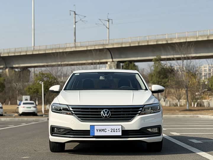 Фото 2 - Volkswagen Lavida