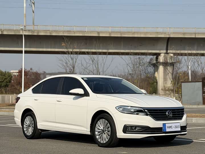 Фото 4 - Volkswagen Lavida