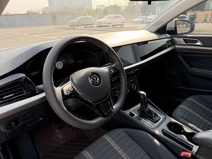 Фото 6 - Volkswagen Lavida