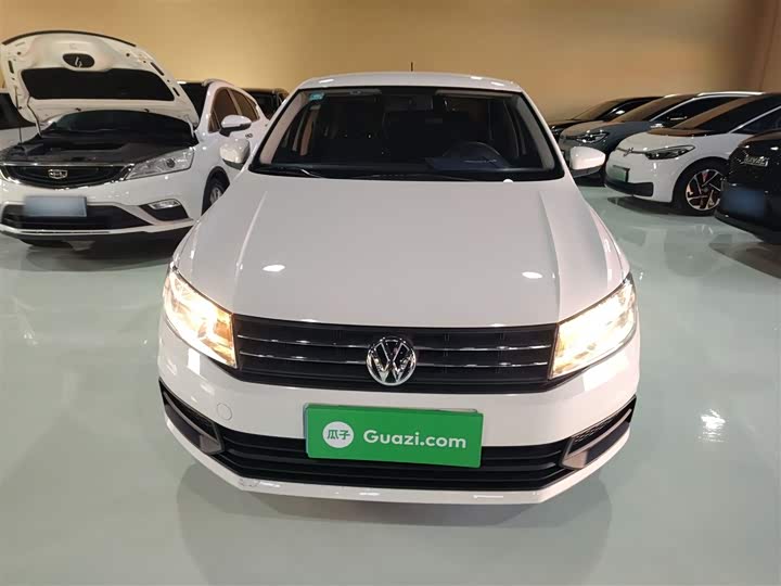 Фото 3 - Volkswagen Santana