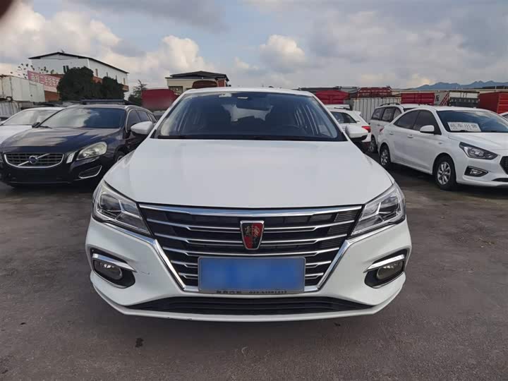 Фото 3 - Roewe i5