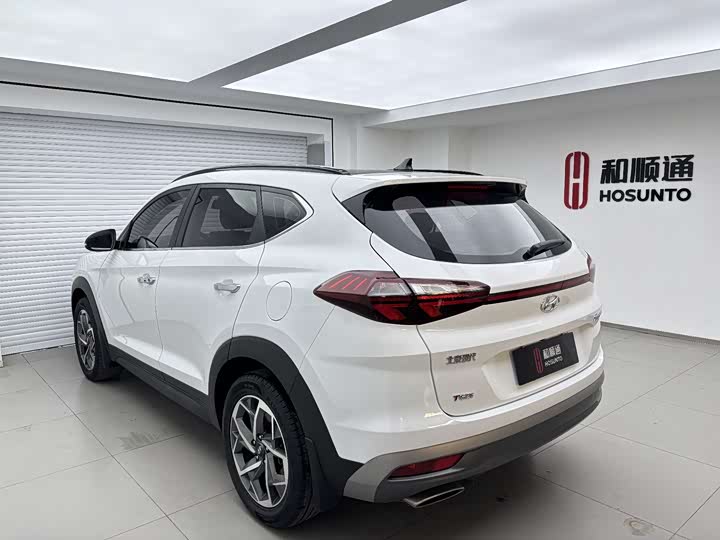 Фото 9 - Hyundai Tucson L