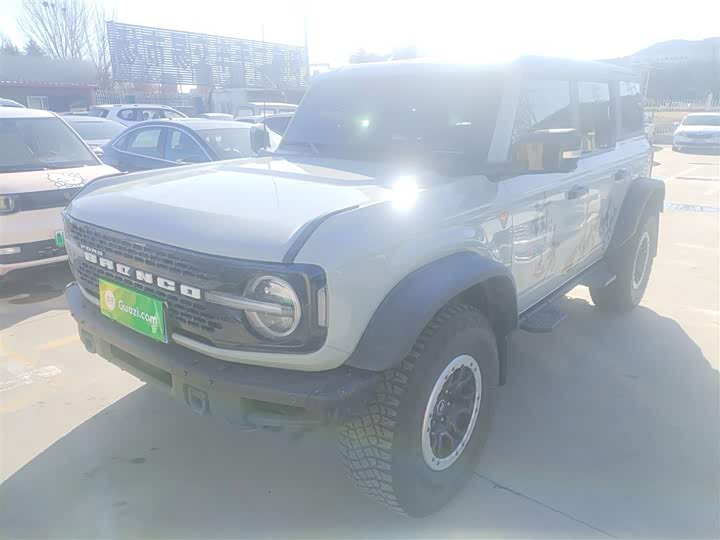 Фото 2 - Ford Bronco