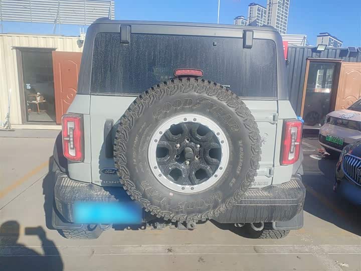 Фото 6 - Ford Bronco