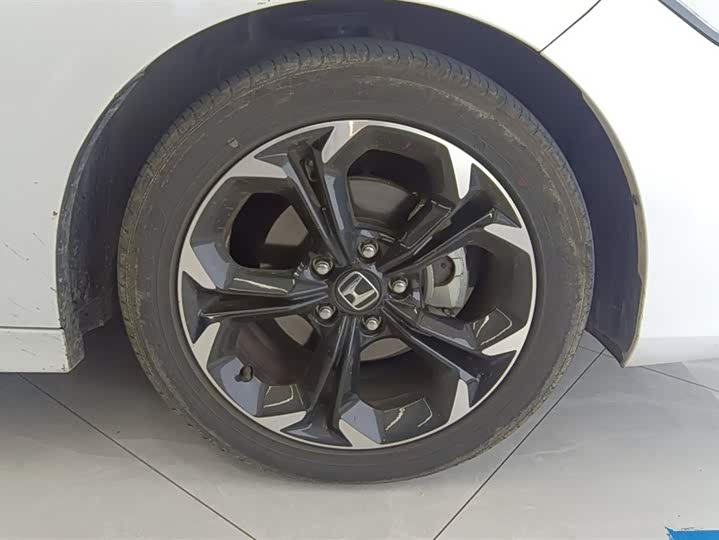 Фото 6 - Honda Civic