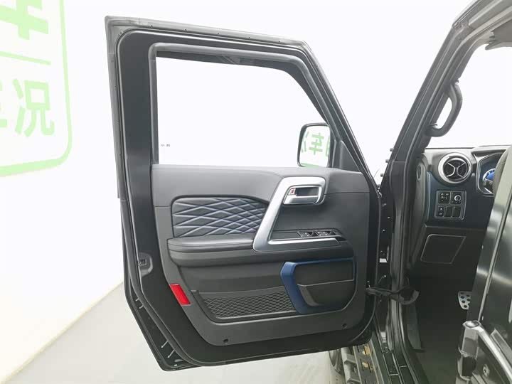 Фото 8 - BAIC Beijing BJ40