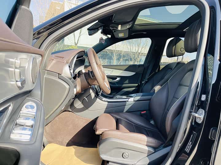 Фото 5 - Mercedes-Benz GLC-Class