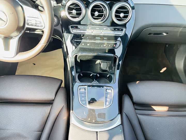 Фото 9 - Mercedes-Benz GLC-Class