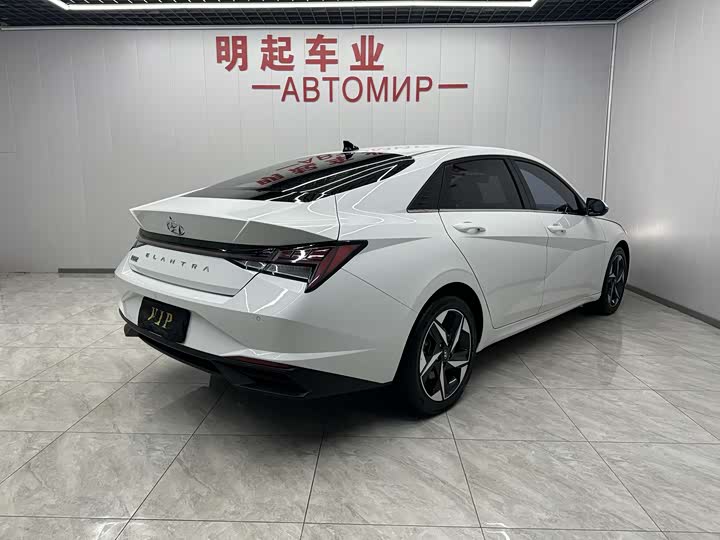 Фото 7 - Hyundai Elantra N line