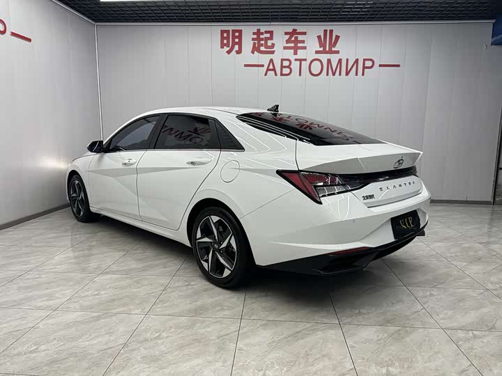 Фото 8 - Hyundai Elantra N line