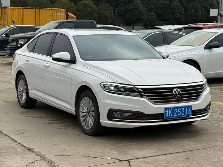 Фото 3 - Volkswagen Lavida