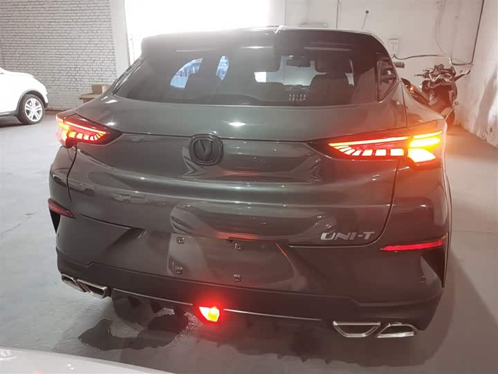 Фото 6 - Changan UNI-T