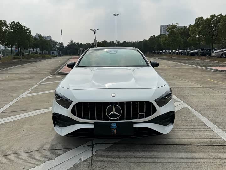 Фото 2 - Mercedes-Benz A-Class AMG