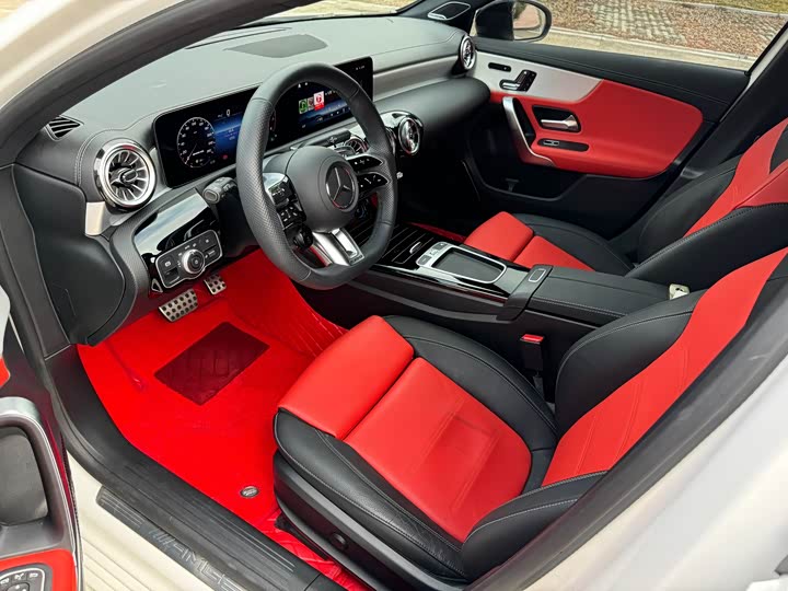 Фото 3 - Mercedes-Benz A-Class AMG