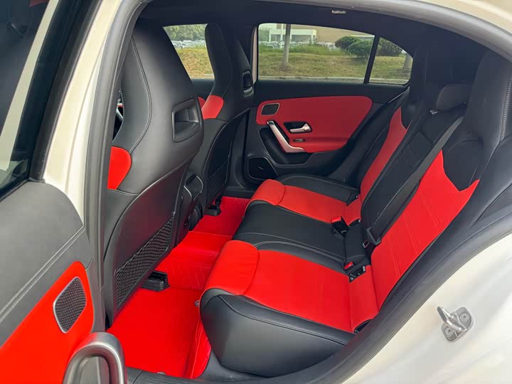 Фото 5 - Mercedes-Benz A-Class AMG