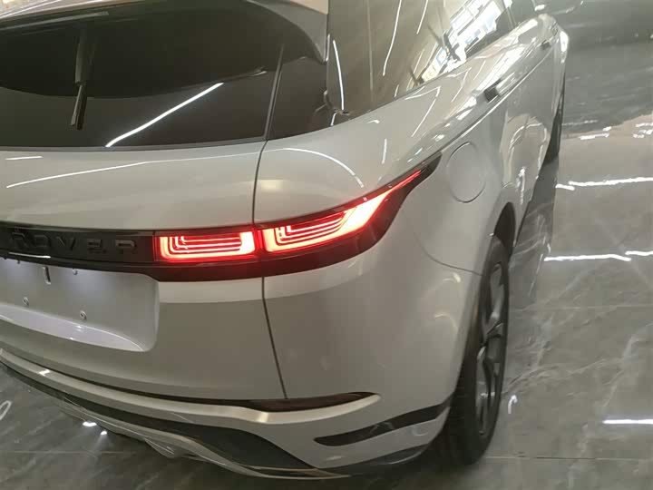 Фото 8 - Land Rover Range Rover Evoque L