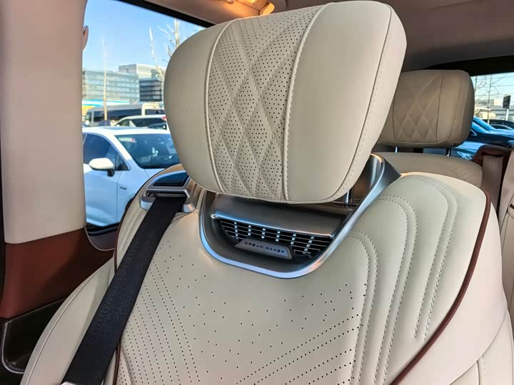 Фото 6 - Mercedes-Benz V-Class