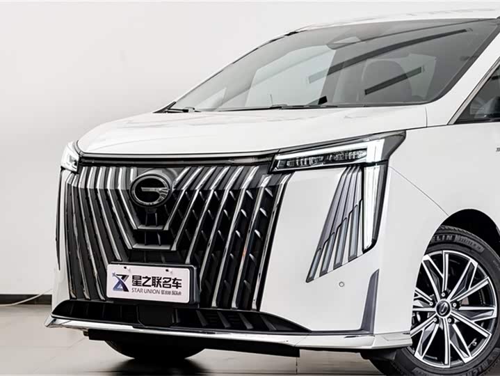 Фото 3 - GAC Trumpchi M8