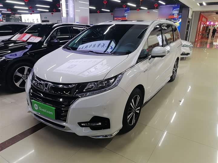 Фото 1 - Honda Odyssey