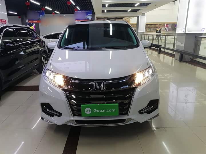 Фото 3 - Honda Odyssey