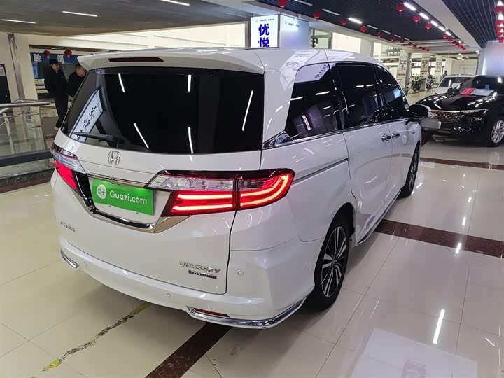 Фото 7 - Honda Odyssey