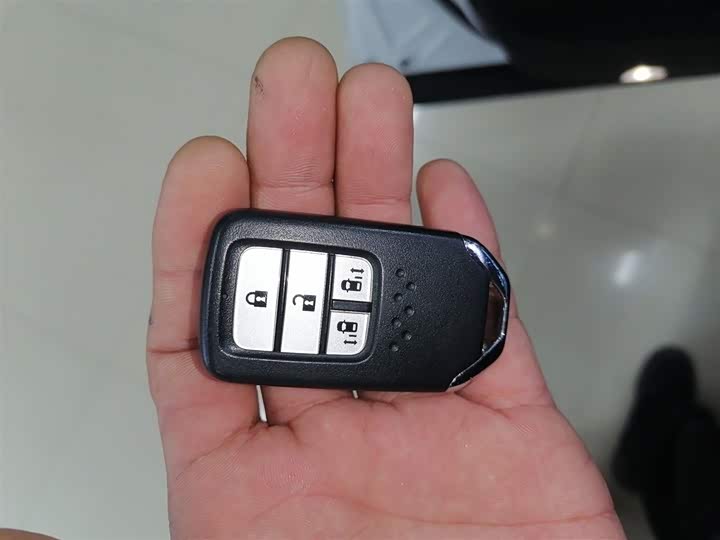 Фото 9 - Honda Odyssey