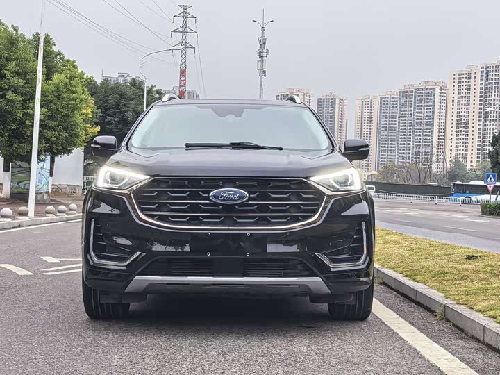 Фото 1 - Ford Edge