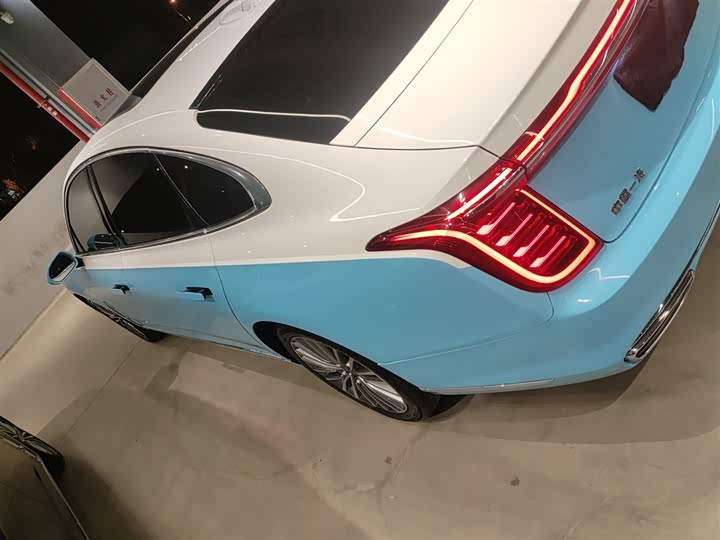 Фото 5 - Hongqi H9